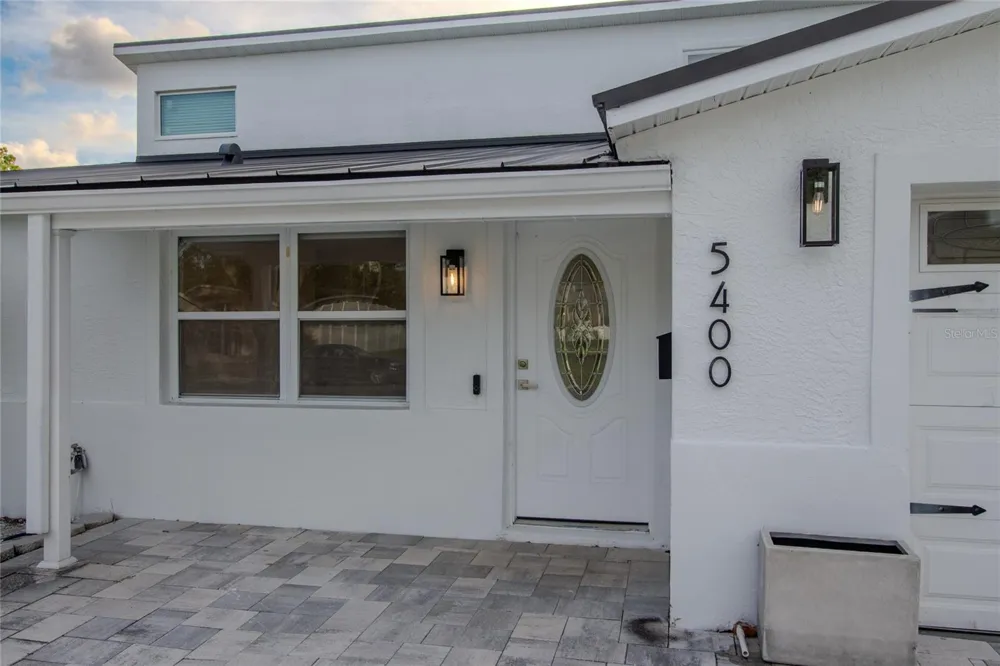 5400 DENVER STREET NE St Petersburg, FL 33703