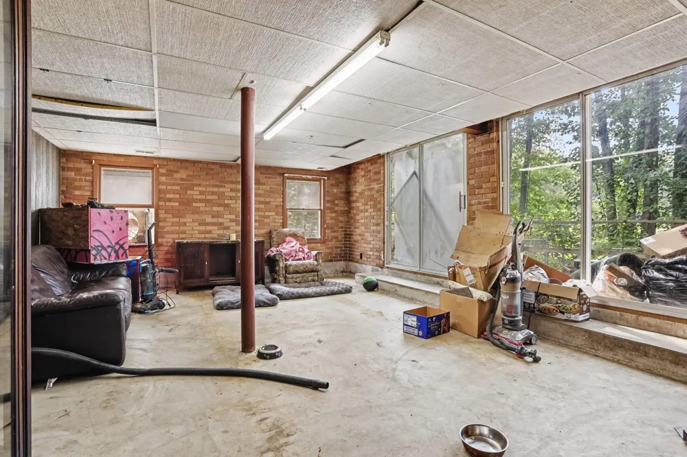 11091 W DRIVE Bellevue, MI 49021