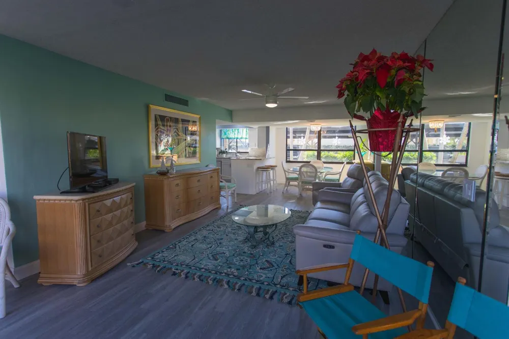 3382 NE CAUSEWAY BOULEVARD #101 Hutchinson Island, FL 34957
