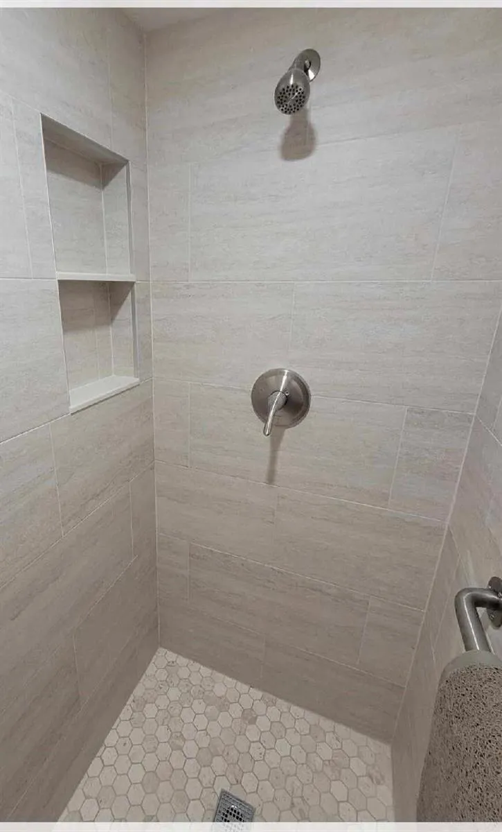 3382 NE CAUSEWAY BOULEVARD #101 Hutchinson Island, FL 34957