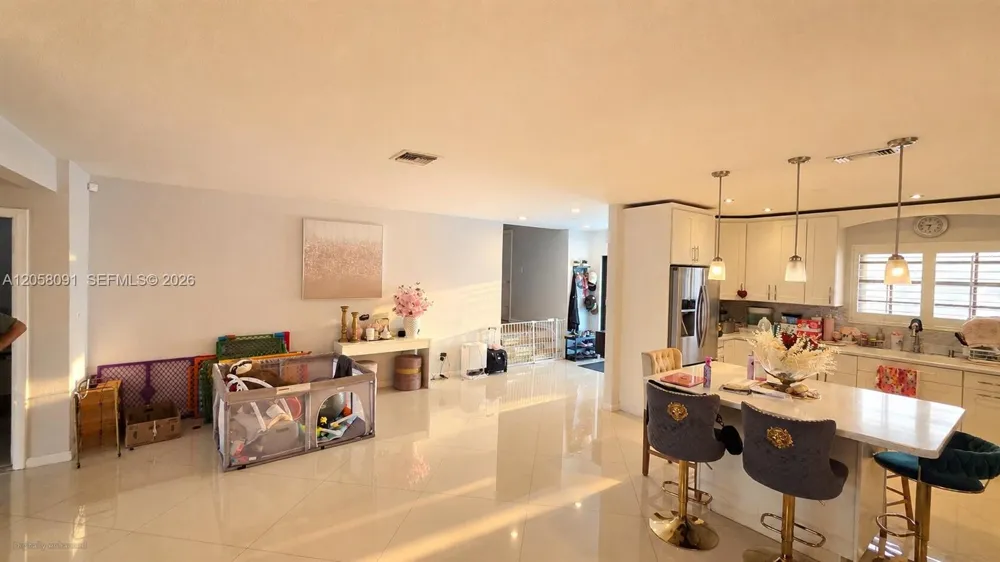 565 NE 179th Dr North Miami Beach, FL 33162