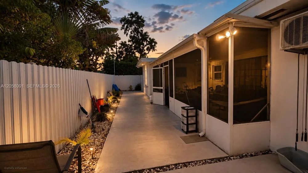565 NE 179th Dr North Miami Beach, FL 33162