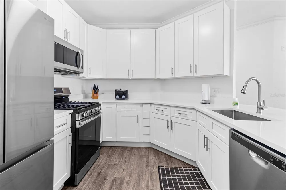 2729 VIA MURANO DRIVE #429 Clearwater, FL 33764
