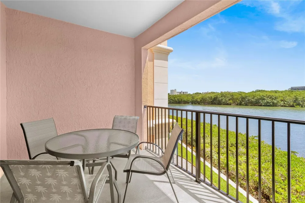 2729 VIA MURANO DRIVE #429 Clearwater, FL 33764