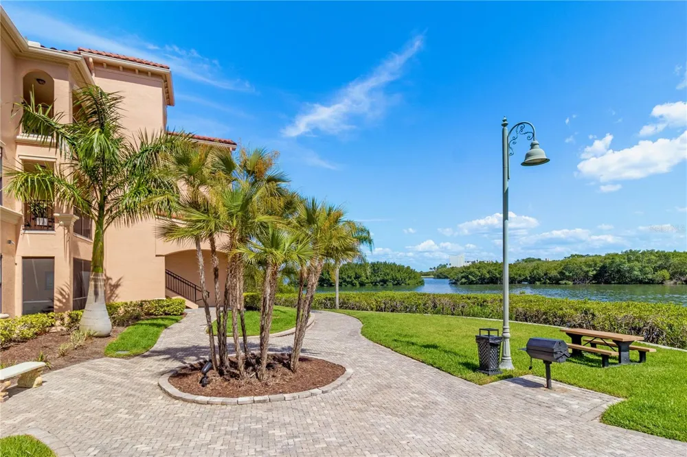 2729 VIA MURANO DRIVE #429 Clearwater, FL 33764