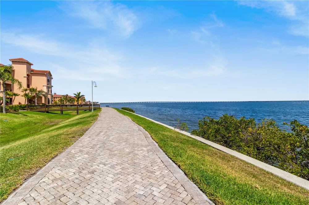 2729 VIA MURANO DRIVE #429 Clearwater, FL 33764
