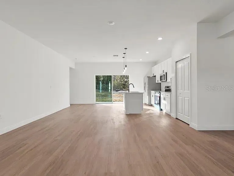 3826 W LON LANE Dunnellon, FL 34433