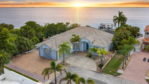 809 W Central Boulevard