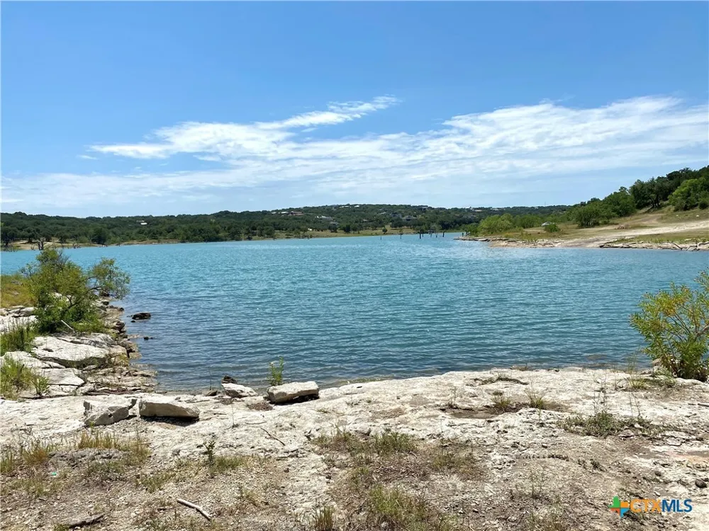 1516 Ensenada Drive Canyon Lake, TX 78133