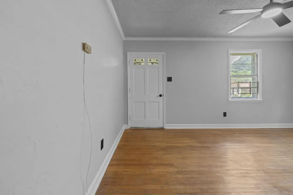 1355 DORIS AVE Memphis, TN 38106