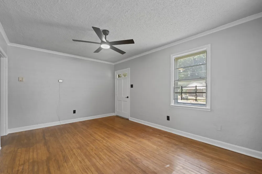 1355 DORIS AVE Memphis, TN 38106
