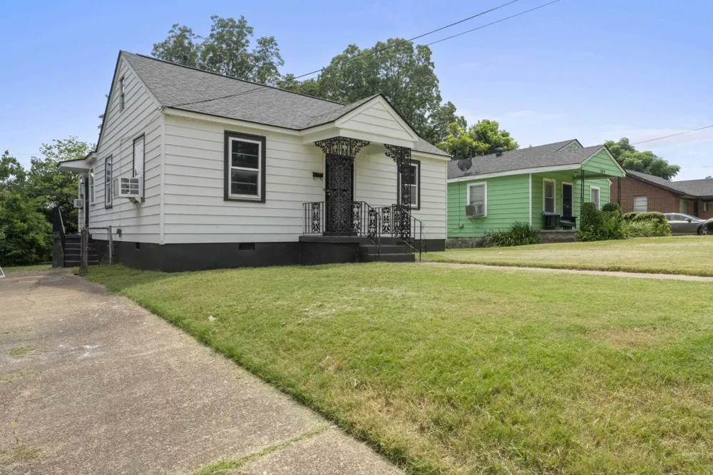 1355 DORIS AVE Memphis, TN 38106