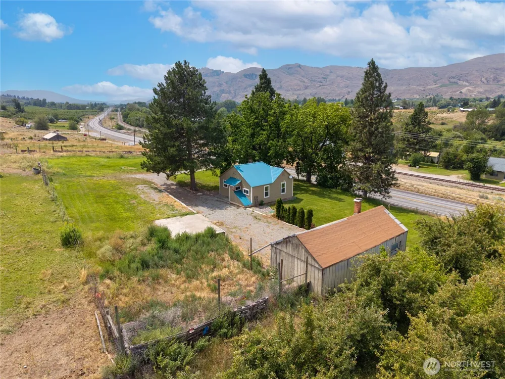 31952 A Highway 97 Tonasket, WA 98855