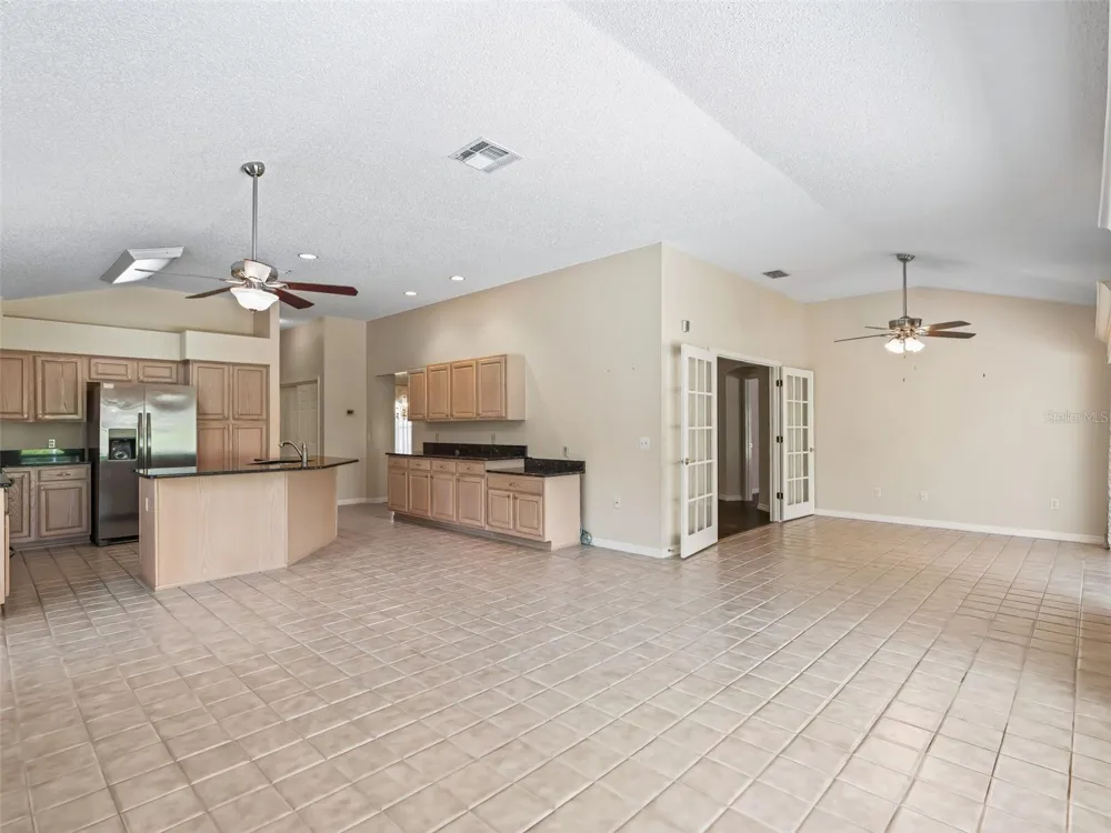823 SAN SALVADOR DRIVE The Villages, FL 32159