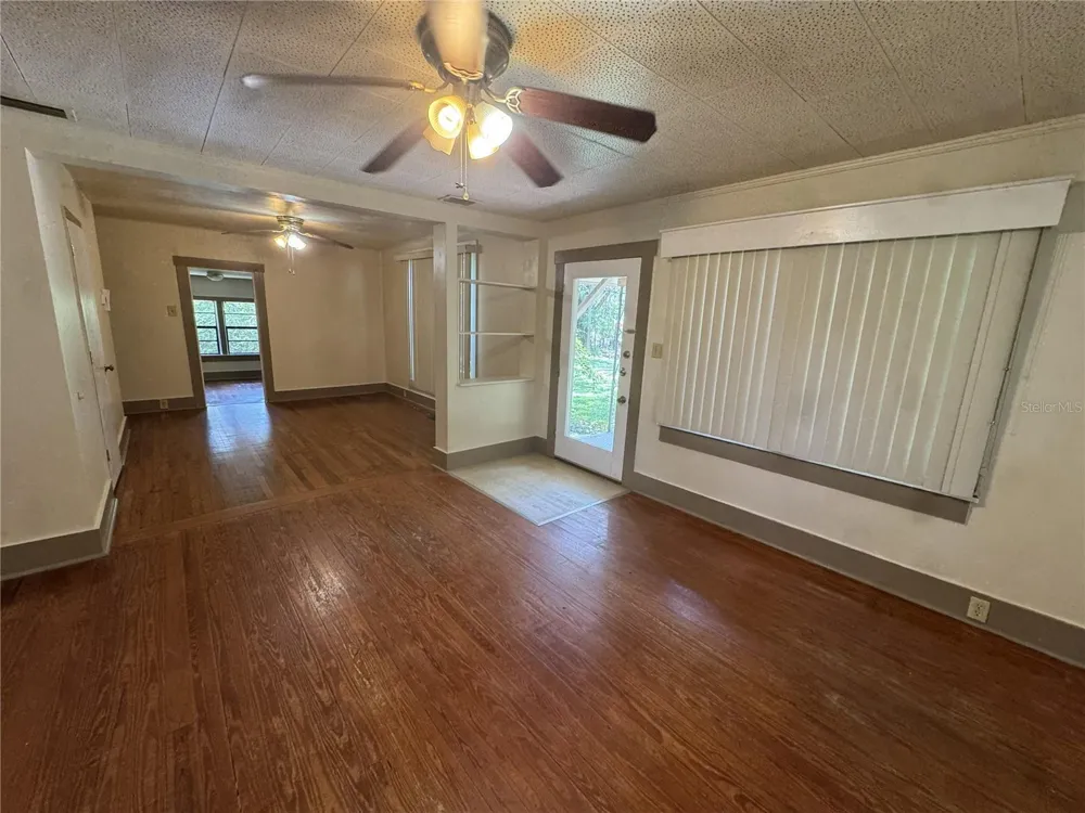 4025 SW 20TH DRIVE Gainesville, FL 32608