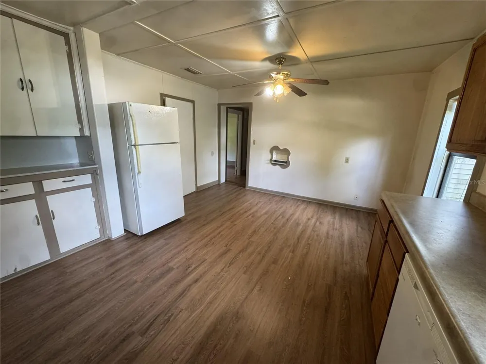 4025 SW 20TH DRIVE Gainesville, FL 32608