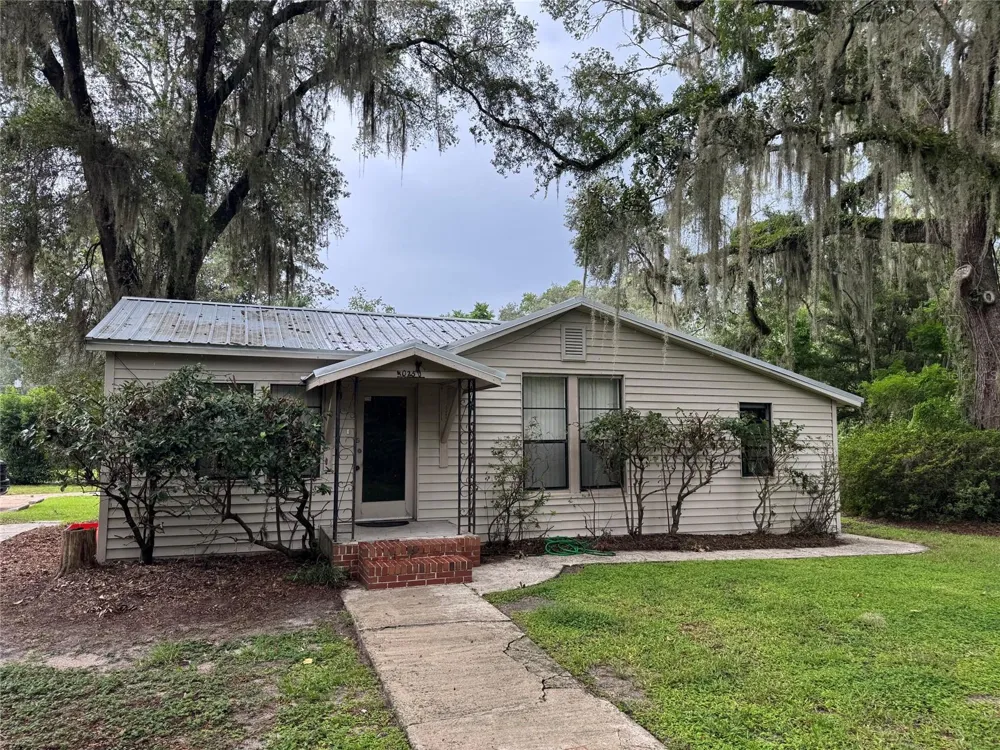 4025 SW 20TH DRIVE Gainesville, FL 32608