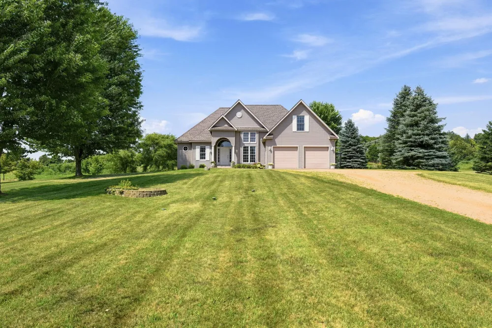1738 96th Avenue Hammond, WI 54015