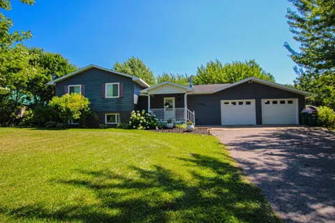 1712 Cranberry Lane NE