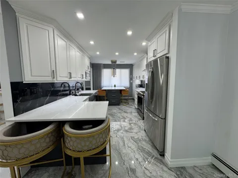285 S Broadway #D