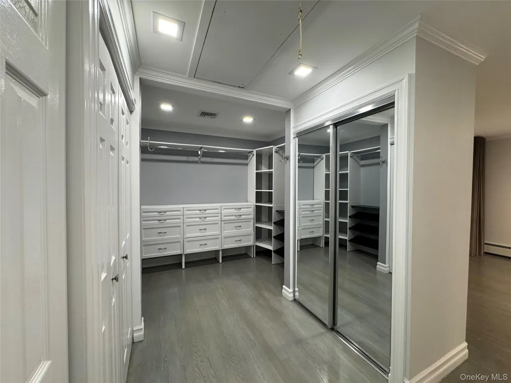 285 S Broadway #D Tarrytown, NY 10591