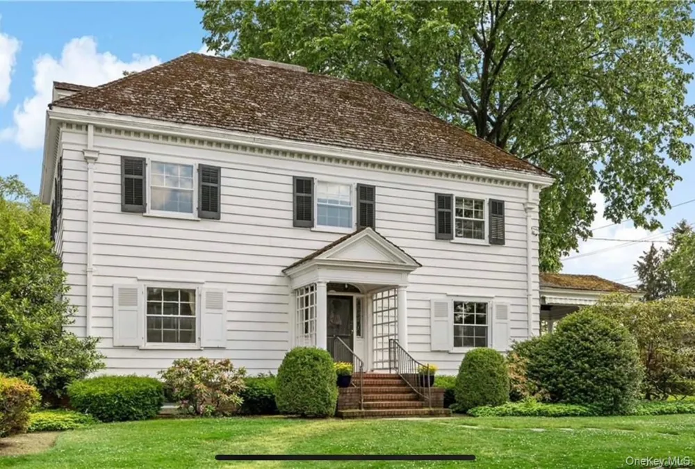 11 Maple Avenue Larchmont, NY 10538