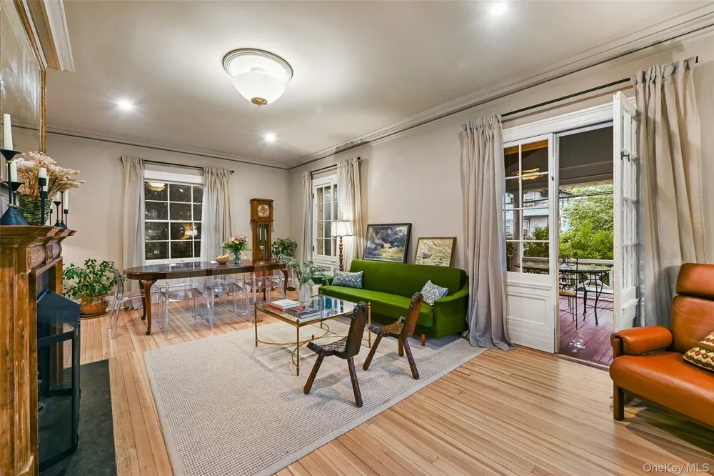 11 Maple Avenue Larchmont, NY 10538