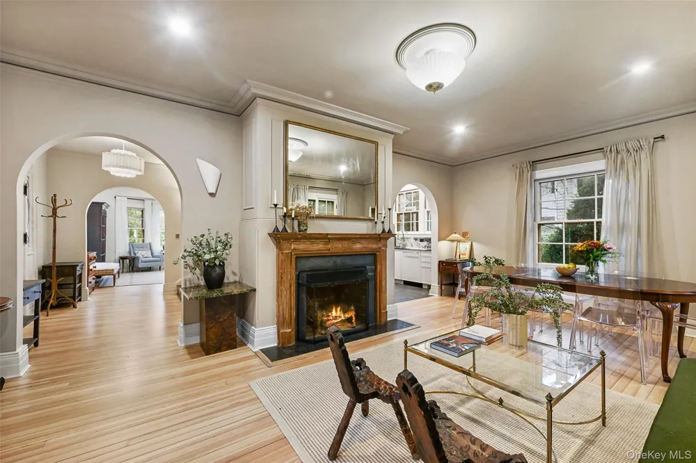 11 Maple Avenue Larchmont, NY 10538