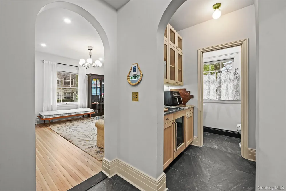 11 Maple Avenue Larchmont, NY 10538