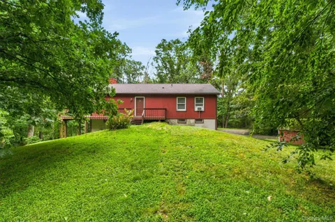 35 Moccasin View Road