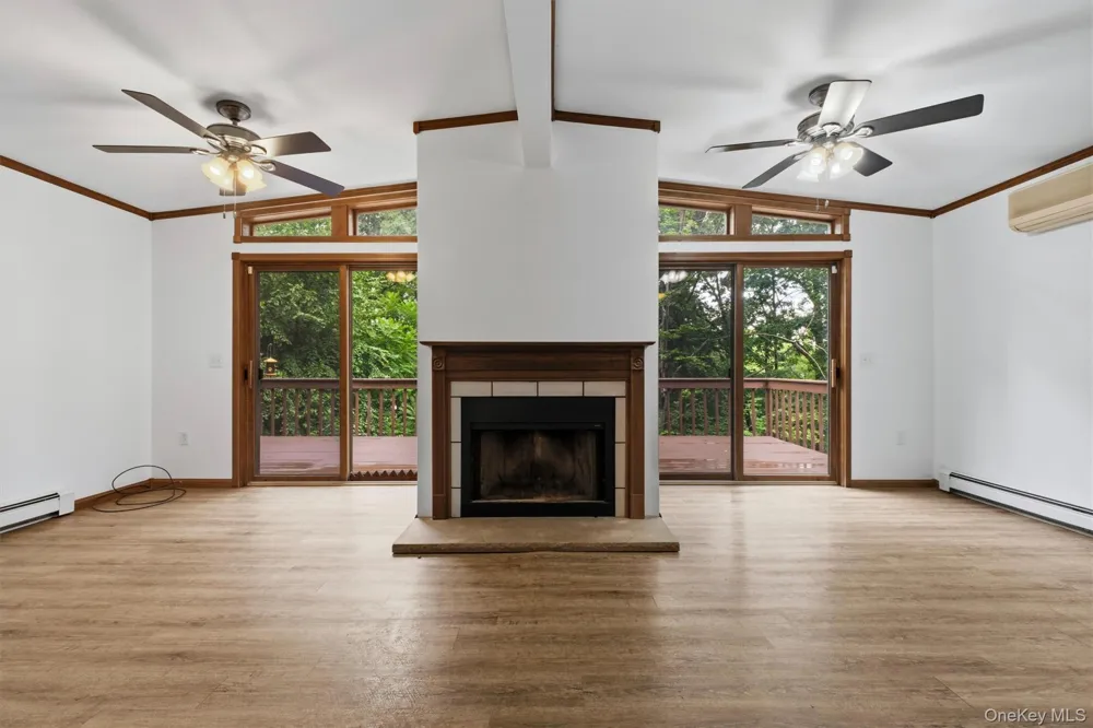 35 Moccasin View Road Fishkill, NY 12524