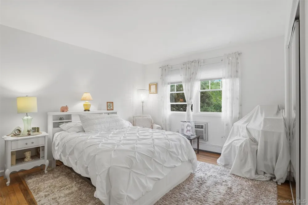 136 Chestnut Street #9B New Paltz, NY 12561