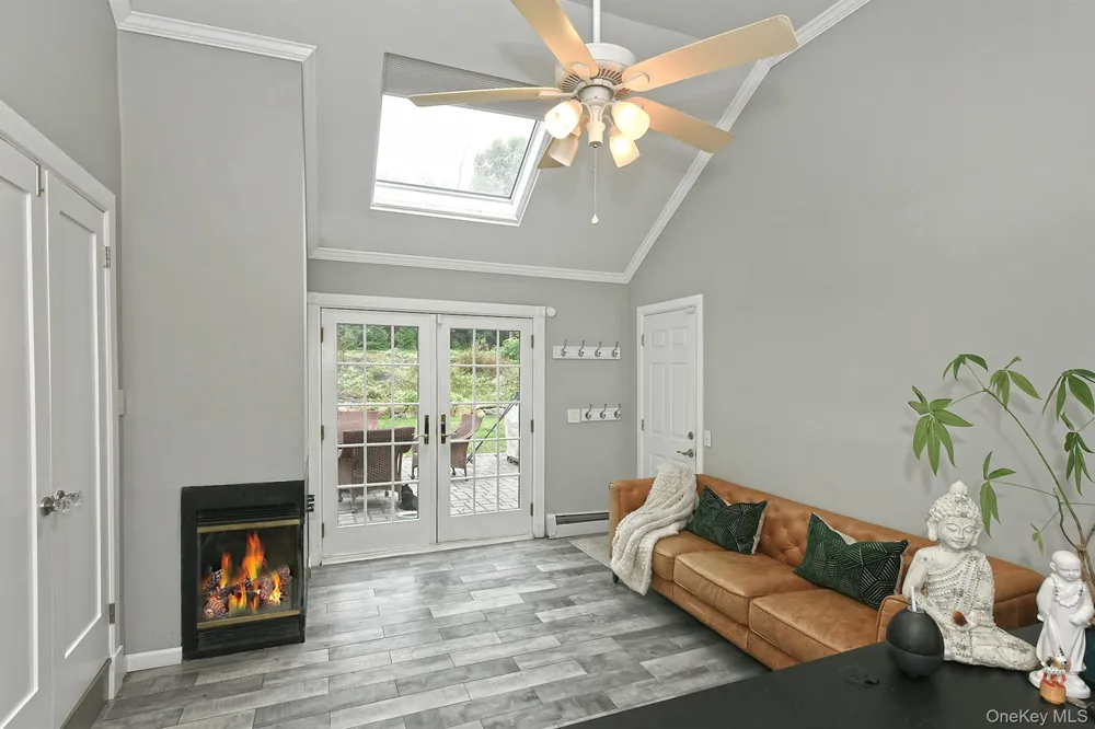 2 Buckingham Meadow Road East Setauket, NY 11733