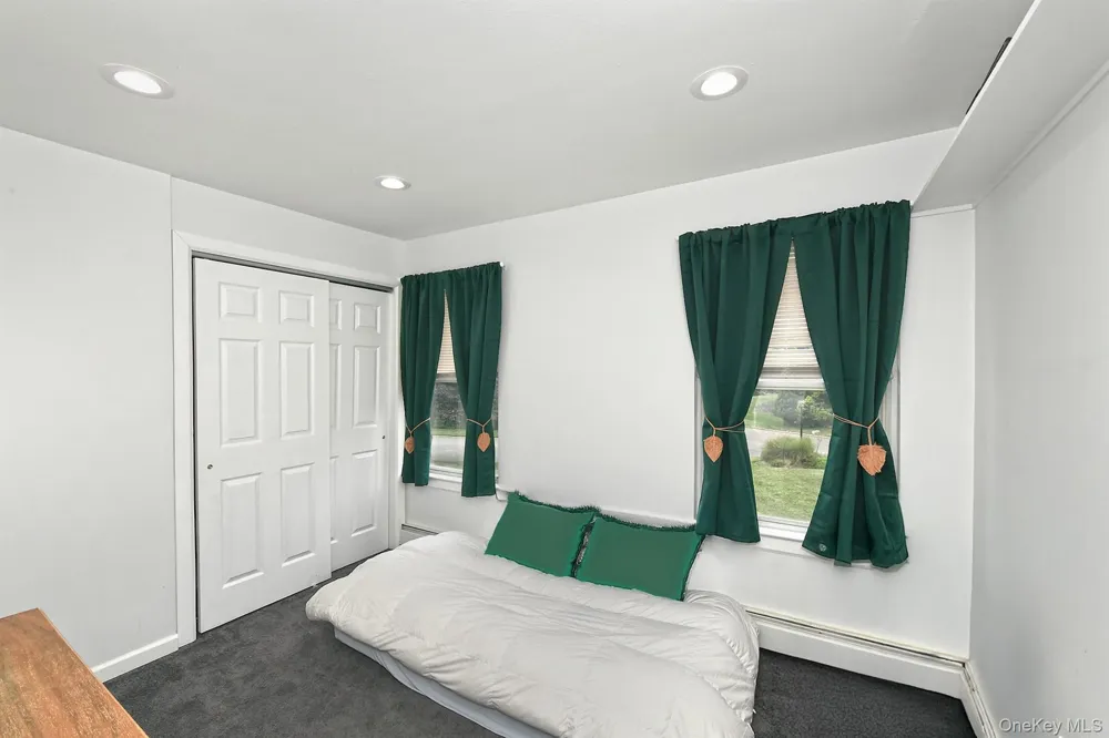 2 Buckingham Meadow Road East Setauket, NY 11733