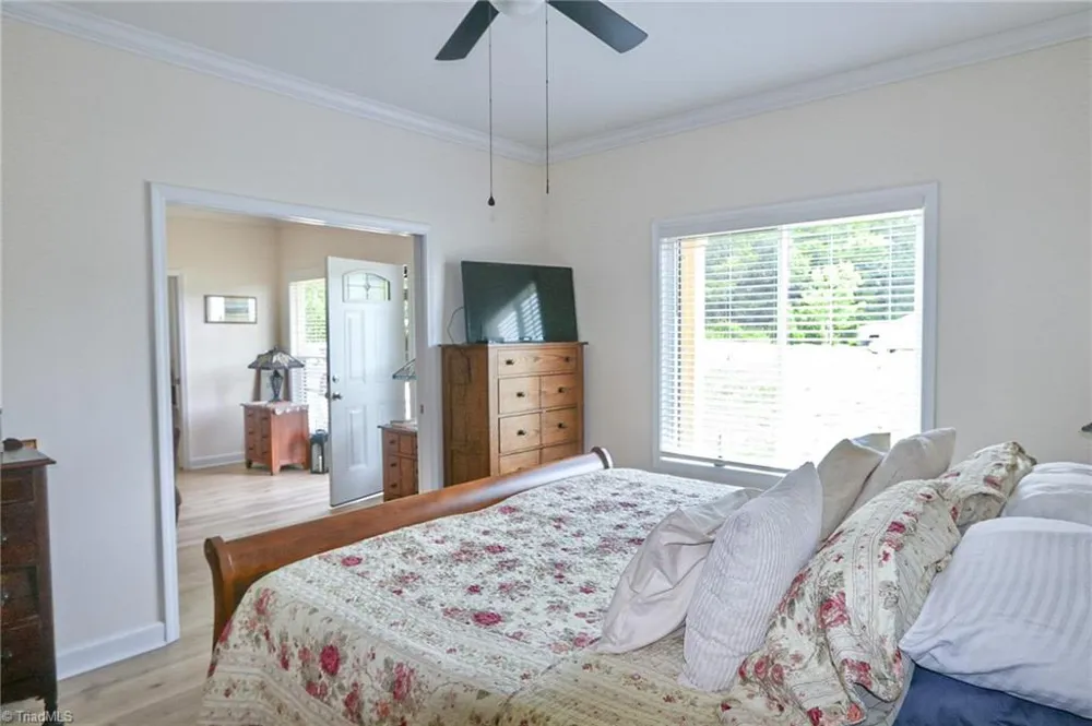 1307 Unifi Industrial Drive Yadkinville, NC 27055