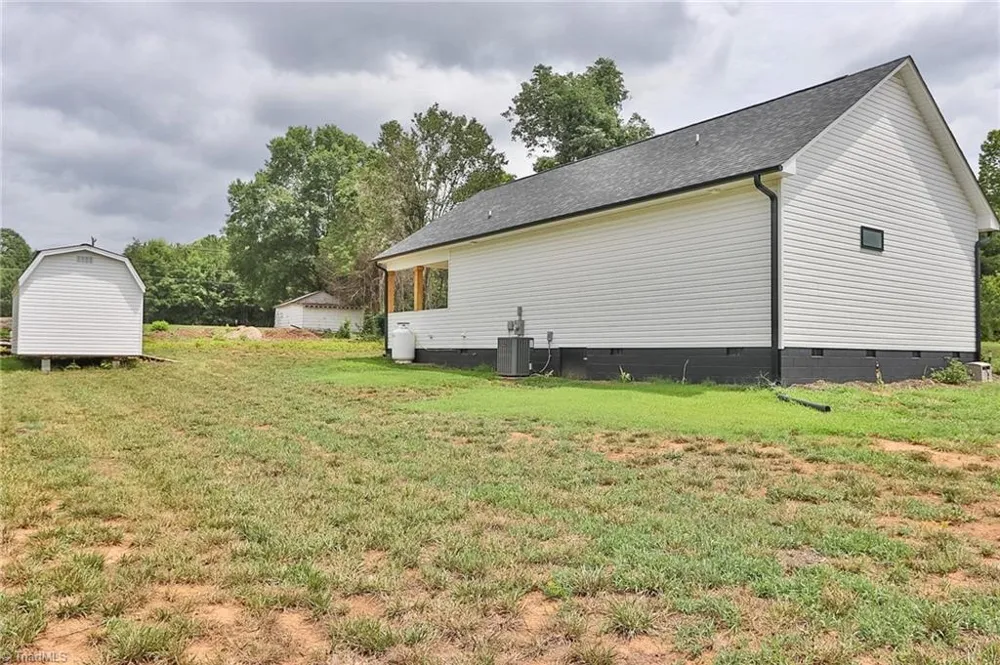 1307 Unifi Industrial Drive Yadkinville, NC 27055