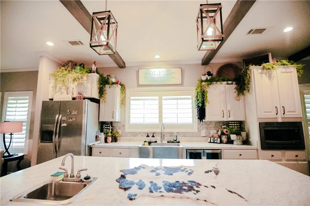 618 E School Street Benavides, TX 78341
