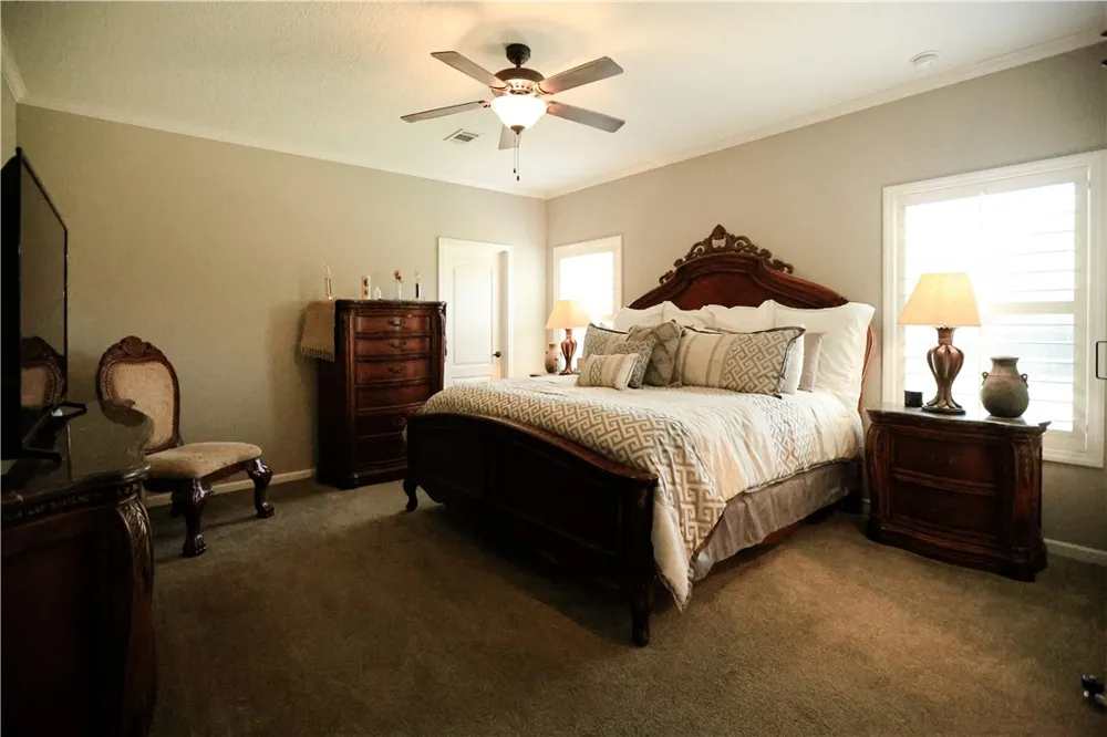 618 E School Street Benavides, TX 78341