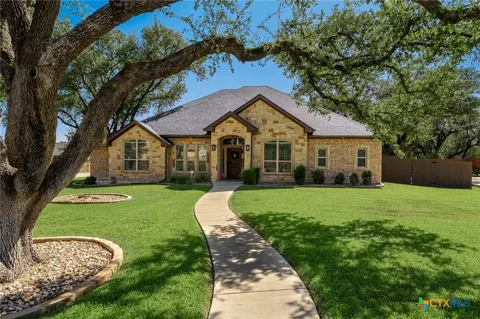 8 Salta Court