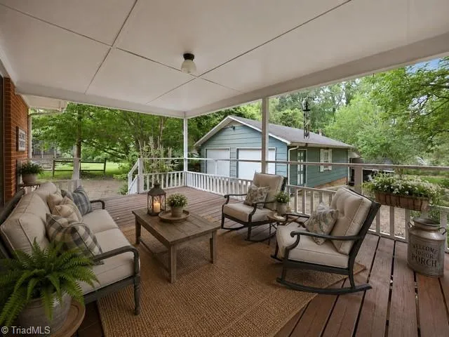 719 Greenwood Drive Burlington, NC 27217