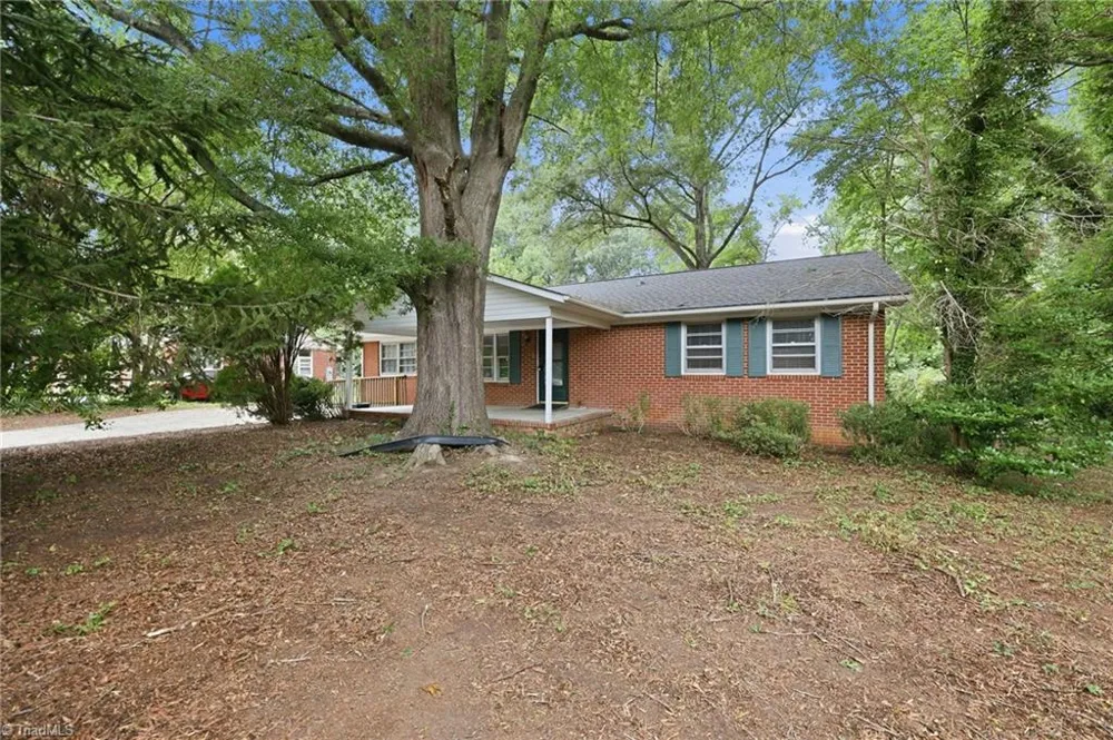 719 Greenwood Drive Burlington, NC 27217