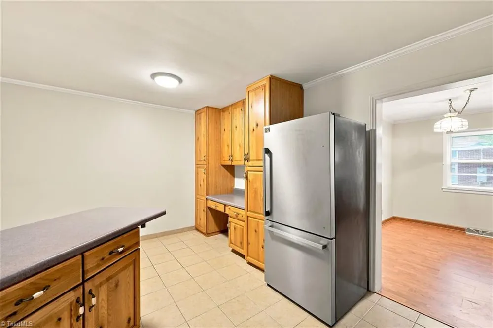 719 Greenwood Drive Burlington, NC 27217