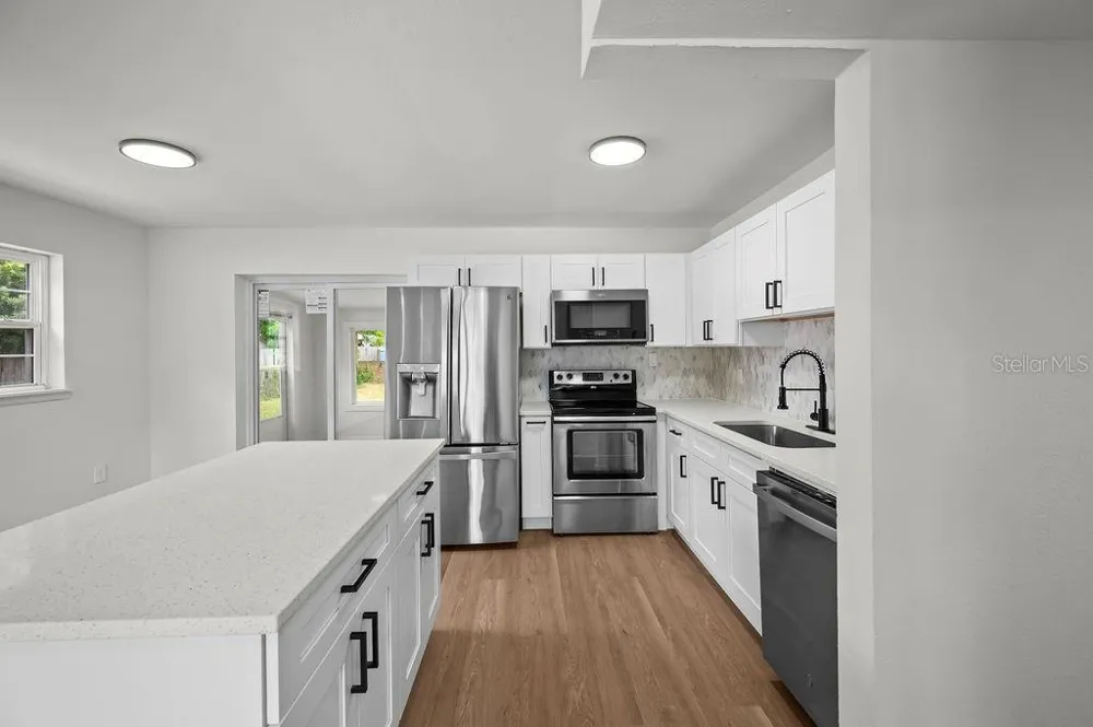 2204 SHELBY DRIVE Melbourne, FL 32935