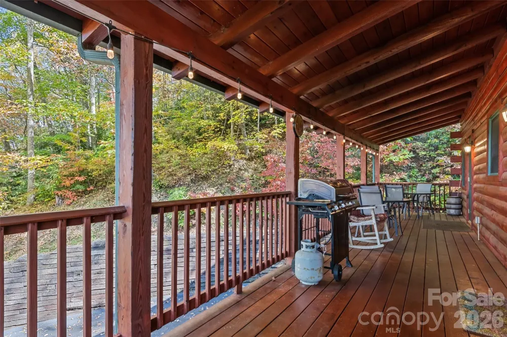 582 Tsalagi Trail Maggie Valley, NC 28751