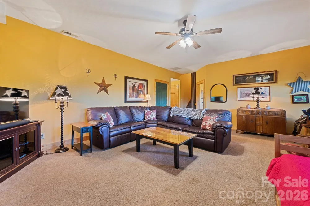 582 Tsalagi Trail Maggie Valley, NC 28751