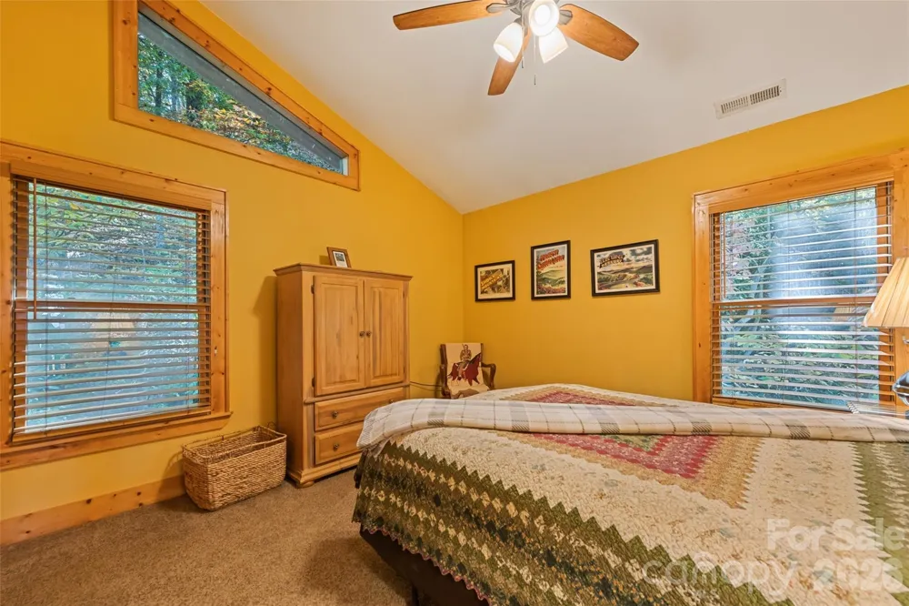 582 Tsalagi Trail Maggie Valley, NC 28751