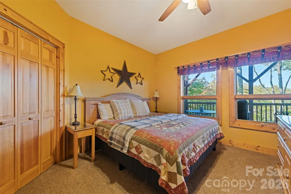 582 Tsalagi Trail Maggie Valley, NC 28751