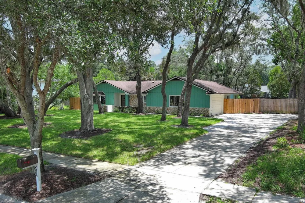 1015 ANTELOPE TRAIL Winter Springs, FL 32708