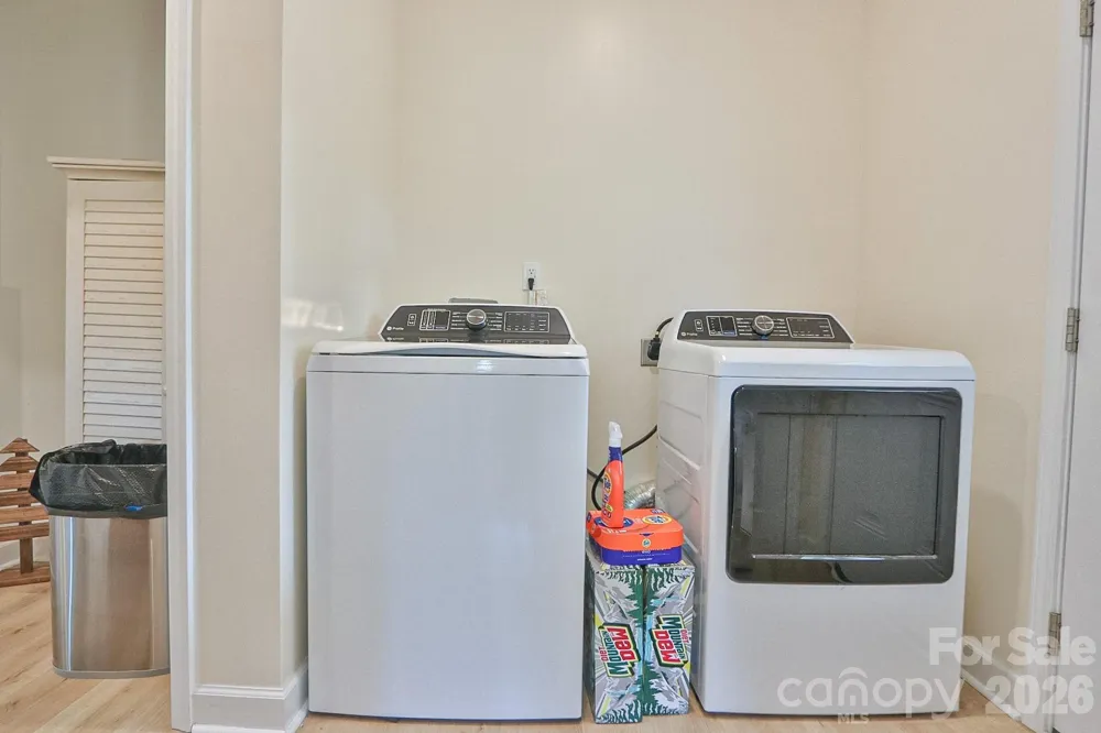1307 Unifi Industrial Drive Yadkinville, NC 27055