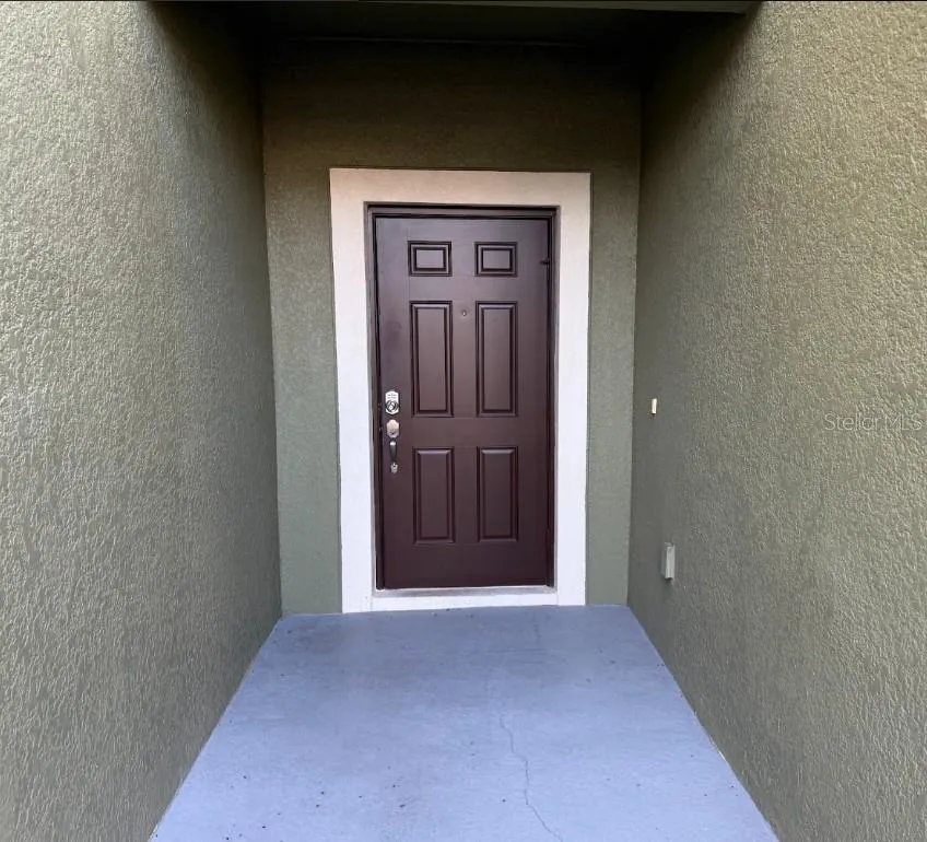 2807 LANTERN HILL AVENUE Brandon, FL 33511